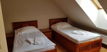 Фото номера Двухместный номер с 1 кроватью Отель Hotelik City г. Гнезно 3