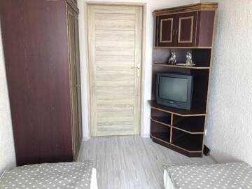 Фото номера Двухместный номер с 2 отдельными кроватями и общей ванной комнатой Проживание в семье Kwatery prywatne Jaśmin г. Гнезно 2